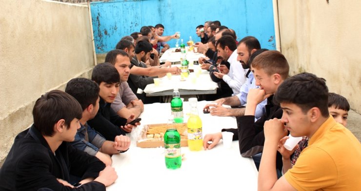 Bu gün İmam Hüseyn (ə), Hz Abbas və İmam Səccadın (ə) təvəllüdləri münasibəti ilə bayram tədbiri keçirildi