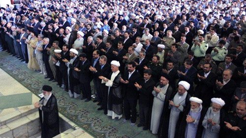 Təqva əhli namaz qılanlardır