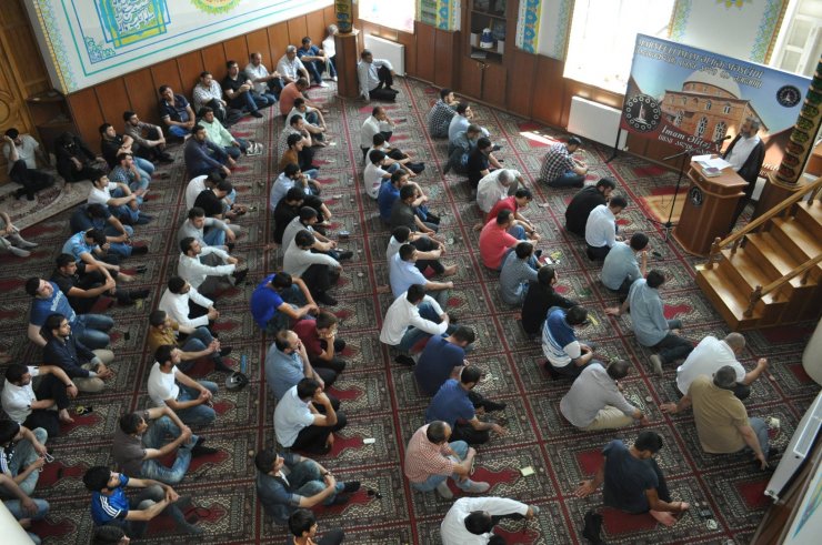 Ötən gün Marneuli İmam Əli (ə) Məscidində cümə namazı qılındı.