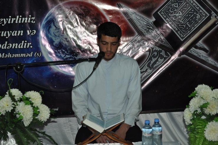 İmam Əli(ə) məscidində Müqəddəs Ramazanla "Nur axşamı" adlı Quran məclisi keçirildi.