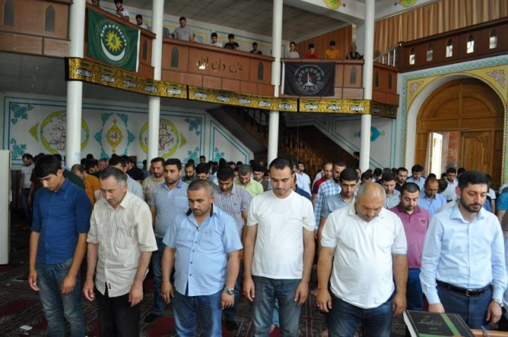 İmam Əli (ə) məscidində növbəti cümə namazı qılndı