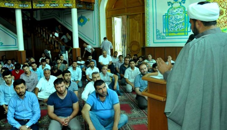 Gürcüstanda, İmam Əli(ə) Məscidinin növbəti Cümə namazı- Video-foto