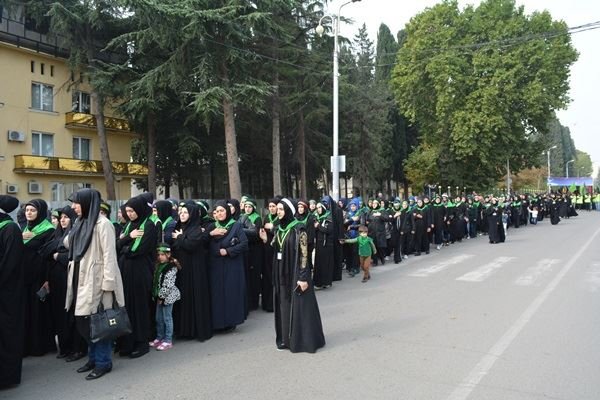 Marneuli şəhərində Tasua günü münasibəti ilə möhtəşəm yürüş keçirildi (Foto-Video)