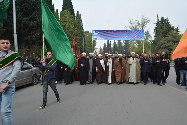 Marneuli şəhərində Tasua günü münasibəti ilə möhtəşəm yürüş keçirildi (Foto-Video)