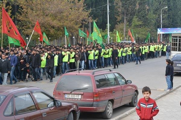 Marneuli şəhərində Tasua günü münasibəti ilə möhtəşəm yürüş keçirildi (Foto-Video)