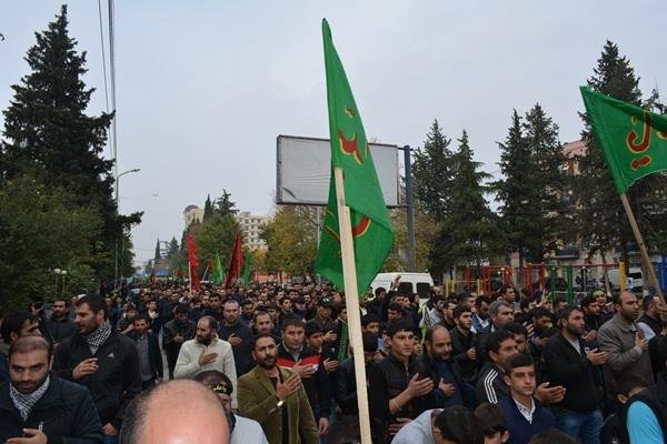 Marneuli şəhərində Tasua günü münasibəti ilə möhtəşəm yürüş keçirildi (Foto-Video)