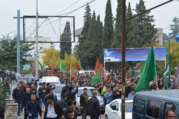 Marneuli şəhərində Tasua günü münasibəti ilə möhtəşəm yürüş keçirildi (Foto-Video)