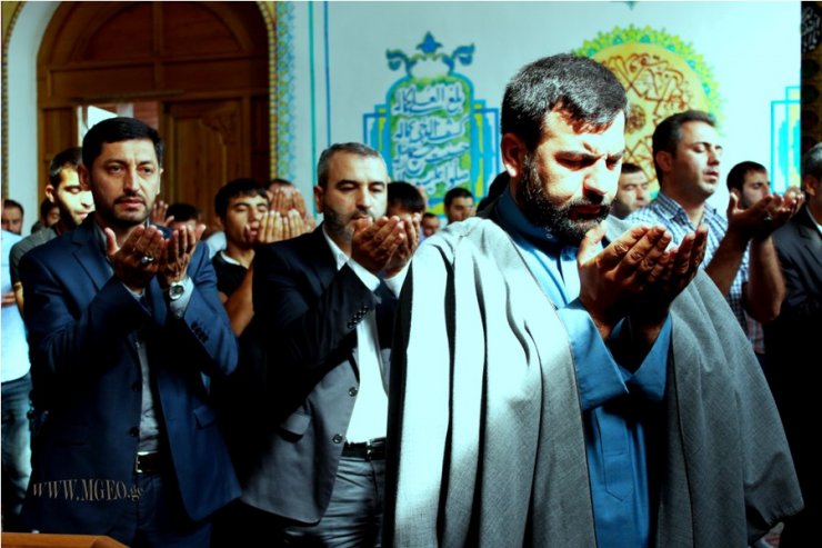 Marneuli İmam Əli (ə) Məscidində cümə namazı qılındı