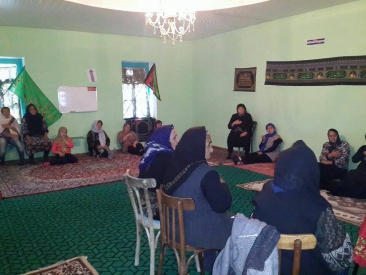 “Zeynəb(s.ə)” Qadınlar Birliyinin təşkilatçılığı ilə Marneuli şəhər Kirəc Muğanlı kəndi  hz Muhəmməd (s) məscidində Kərbəla şəhidləri üçün əza məclisi təşkil olundu (Foto)