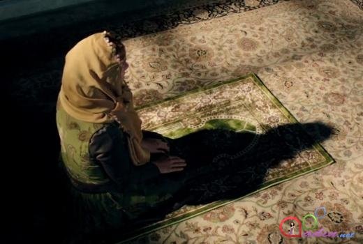 Qadınların məscidlərdə iştirak etməsi barəsində İslamın nəzəri nədir?