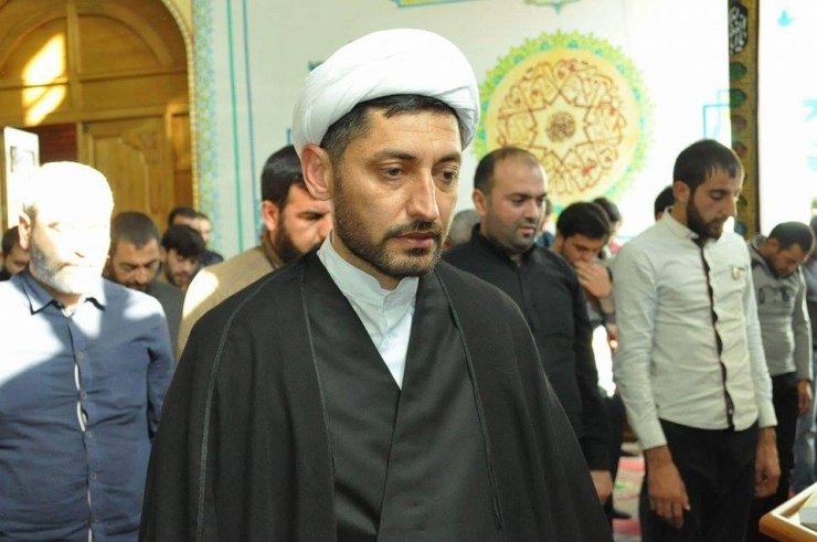 Hacı Əziz Nəbiyevin imamlığı ilə Cümə namazı qılındı (Foto)