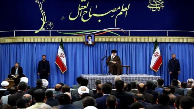 İnqilab Rəhbəri universitetlərin yeni islam sivilizasiyası üzrə rolunu vurğulayıblar