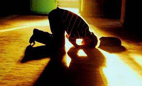 Çoxlu fəzilətə malik olan namaz!