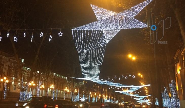 Paytaxt Tiflis yeni il münasibəti ilə işıqlandırıldı