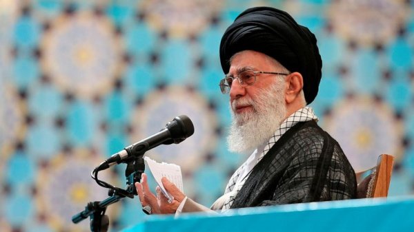 Ayətullah Xamenei: İngilislər şiə-sünni arasında ixtilaf və müharibə salmaqda çox ustadırlar