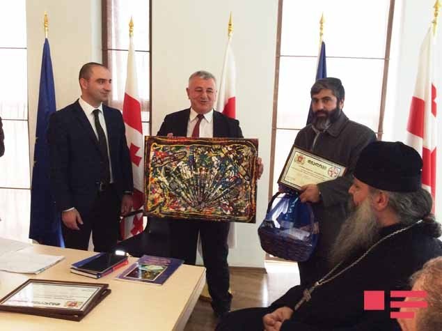 Kvemo Kartli bölgə qubernatoru azərbaycanlı ziyalılarla görüş keçirib (Foto)