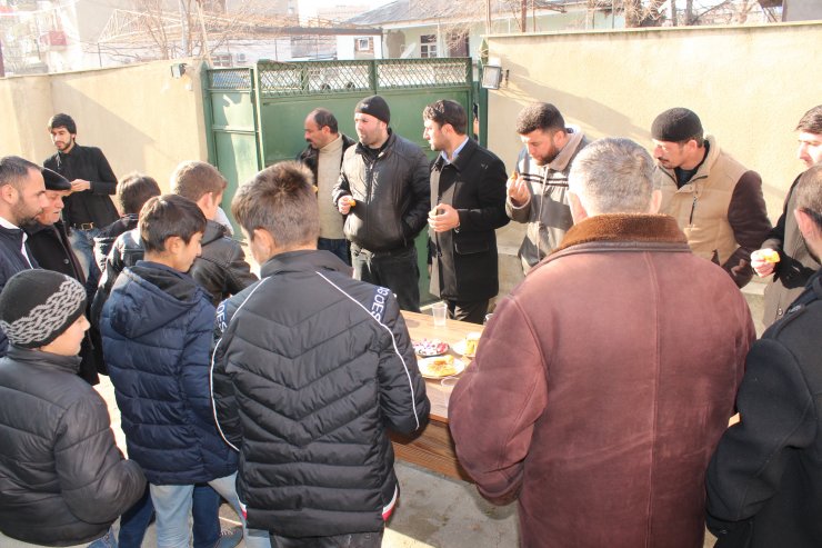 Gürcüstan Əhli-Beyt (ə) Cəmiyyətinin Huseyniyyəsində Həzrəti Zeynəb (s.ə)-in təvəllüdü keçirildi (Foto)