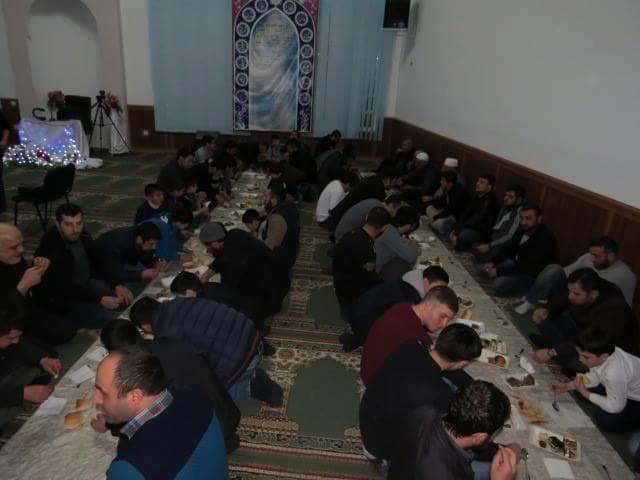 Tiflis Əhli-beyt məscidində iki dünya xanımı Zəhra(s.ə)-nın mövlud mərasimi qeyd olundu (Foto)