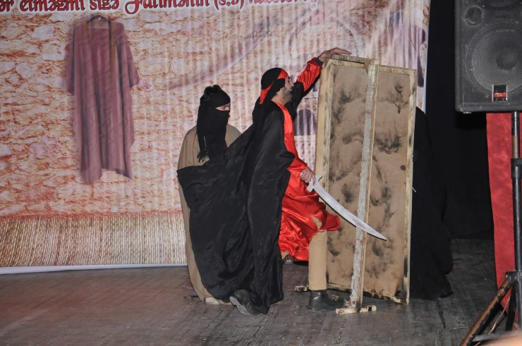 “Gündüzlər gecə olardı” adlı şəbih tamaşası səhnələşdirildi (Foto-Video)