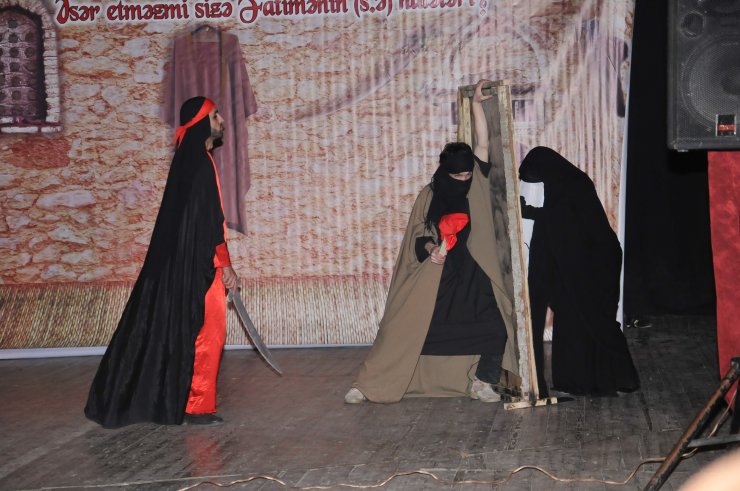 “Gündüzlər gecə olardı” adlı şəbih tamaşası səhnələşdirildi (Foto-Video)