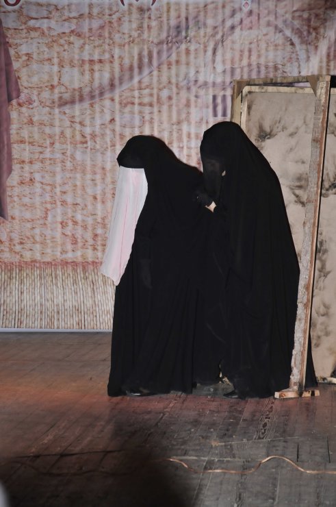 “Gündüzlər gecə olardı” adlı şəbih tamaşası səhnələşdirildi (Foto-Video)