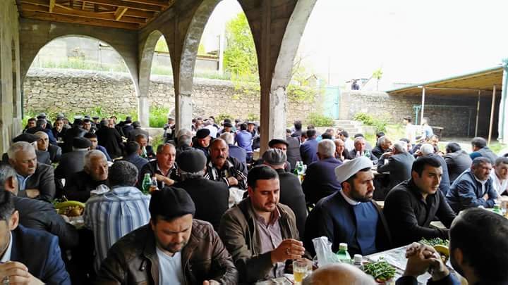 BOLNİSİNİN FAXRALI KƏNDİNDƏ HZ. İMAM ƏLİNİN (Ə) TƏVƏLLÜDÜ QEYD OLUNDU (Foto)