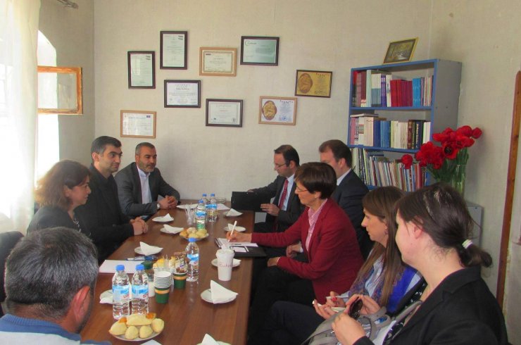 ATƏT-in nümayəndə heyəti Marneulidə görüş keçirdi (Foto)