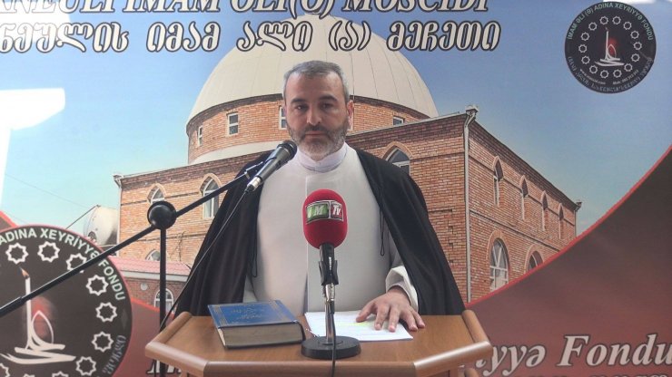 İMAM-CÜMƏ AXIRƏZ-ZAMANIN ƏLAMƏTLƏRINDƏN DANIŞDI (FOTO)