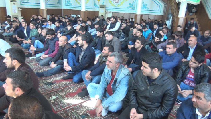 İMAM-CÜMƏ AXIRƏZ-ZAMANIN ƏLAMƏTLƏRINDƏN DANIŞDI (FOTO)