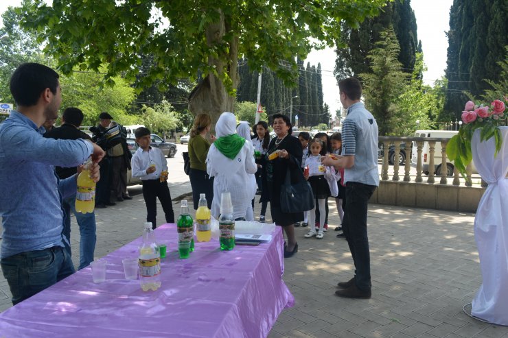 “Əhli-Beyt (ə)" Cəmiyyəti təşkilatçılığı ilə bu gün Marneuli şəhərində su aksiyası keçirildi (Foto)