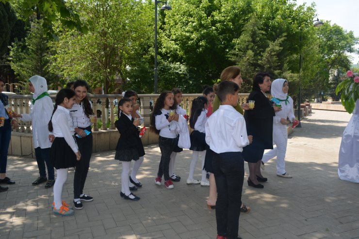 “Əhli-Beyt (ə)" Cəmiyyəti təşkilatçılığı ilə bu gün Marneuli şəhərində su aksiyası keçirildi (Foto)