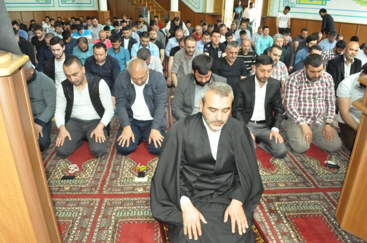 Şaban ayının ilk cüməsi, İmam-Cümə Hacı Rasim Məmmədovun İmaməti ilə cümə namazı qılındı (Foto-Video)