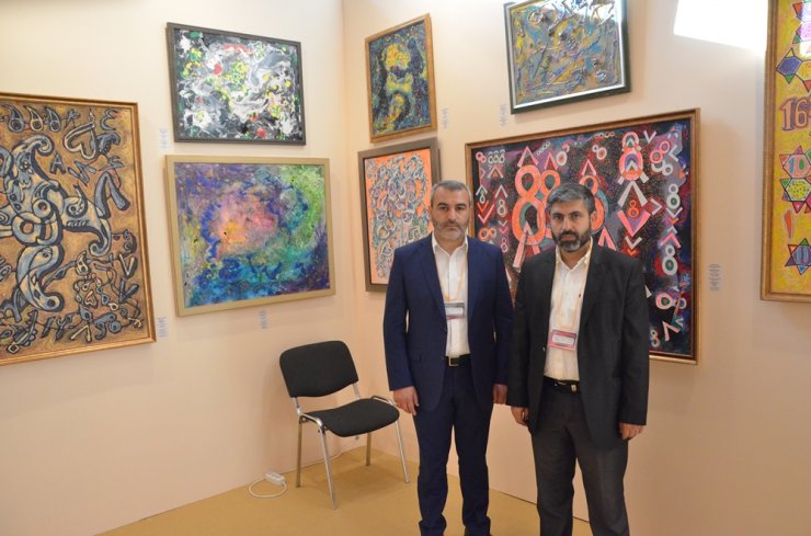 Moskva şəhərində "Ənənələr və müasirlik" adında 10-cu Beynəlxalq sərgi keçirilib (Foto)