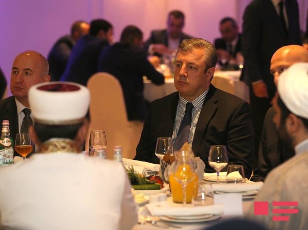 Gürcüstanda baş nazir müsəlmanlar üçün iftar məclisi təşkil edib