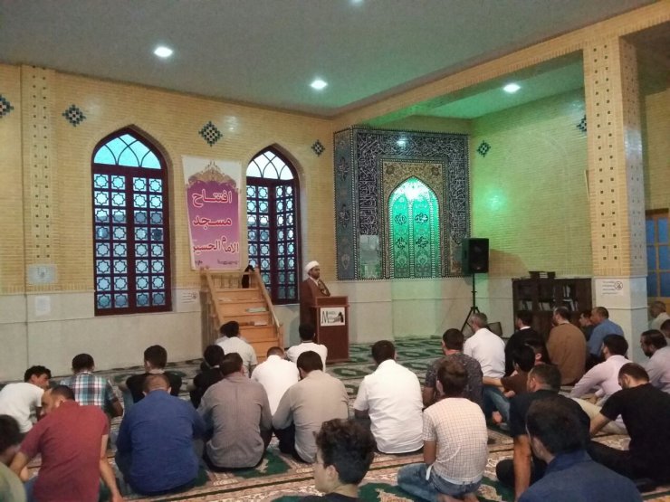 Marneulidə yerləşən İmam Huseyn (ə) adına olan məsciddə həzrəti Xədicənin vəfatı münasibəti ilə, ehsan olaraq iftar süftəsi verildi (Foto)