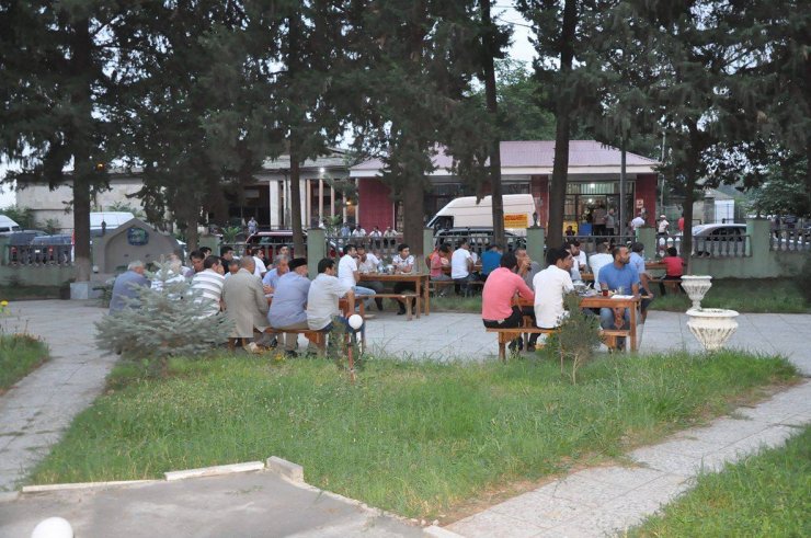 GÜRCÜSTANDA İMAM RZA (ə)-ın MÖVLUDU KEÇİRİLDİ (FOTO)