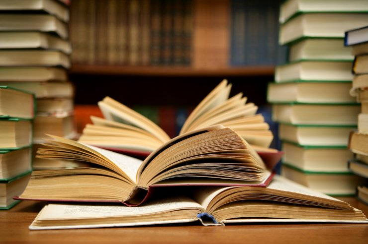 Kitab oxumaq ömrü uzadır