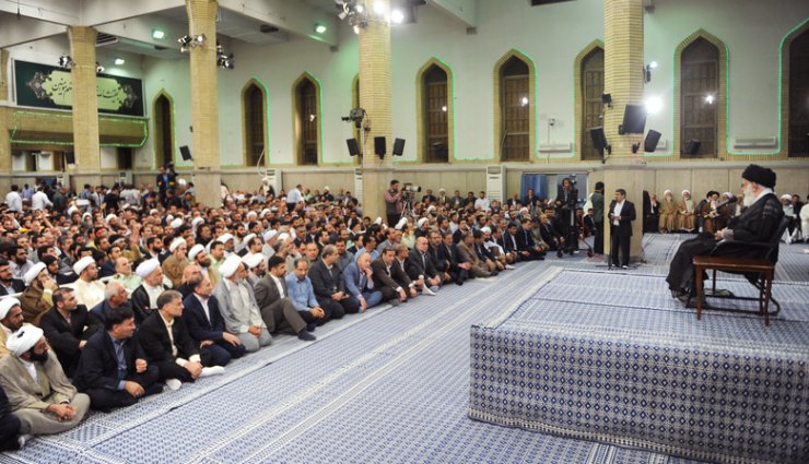Qədir-Xum münasibəti ilə Ali Rəhbər minlərlə insanı qəbul edib- FOTO