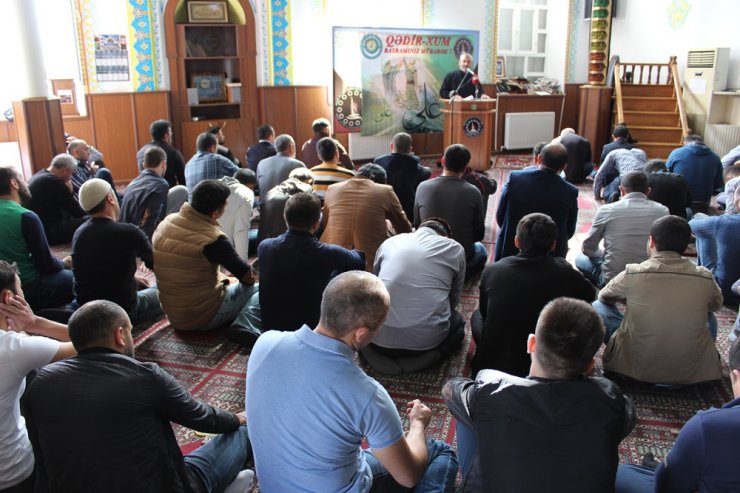 İmam-cümə Hacı Rasim: İmam Hüseyn (ə) məclisi qurub, əzadarlıq keçirmək bizim müsəlmançılıq borcumuzdur (Foto)