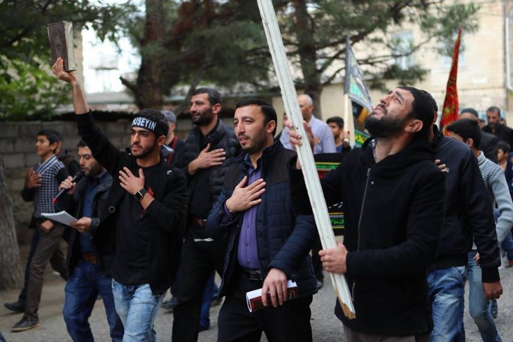 Gürcüstanın Qardabani rayonunda Aşura yürüşü təşkil olundu (Foto)