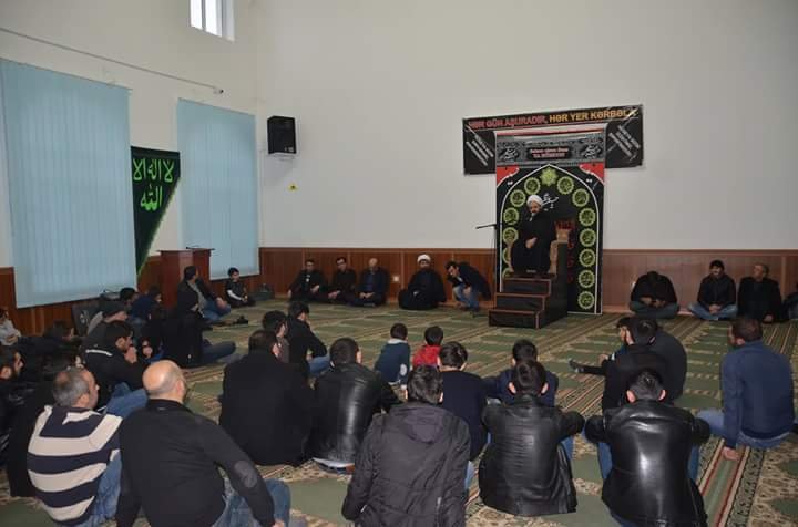 Tiflis Əhli-beyt (ə) məscidində İmam Hüseyn (ə)-ın  ərbəin (qırx) mərasimi keçirilidi (Foto)