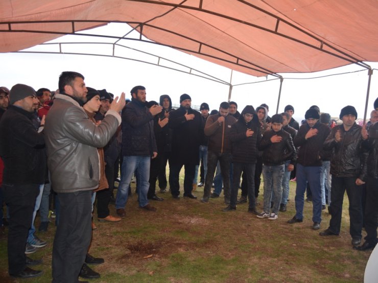 Həzrəti Qeys ibn Səd ibn Ubadənin (r.ə) ziyarətgahında ərbəin (qırx) mərasimi keçirildi (Foto- Video)