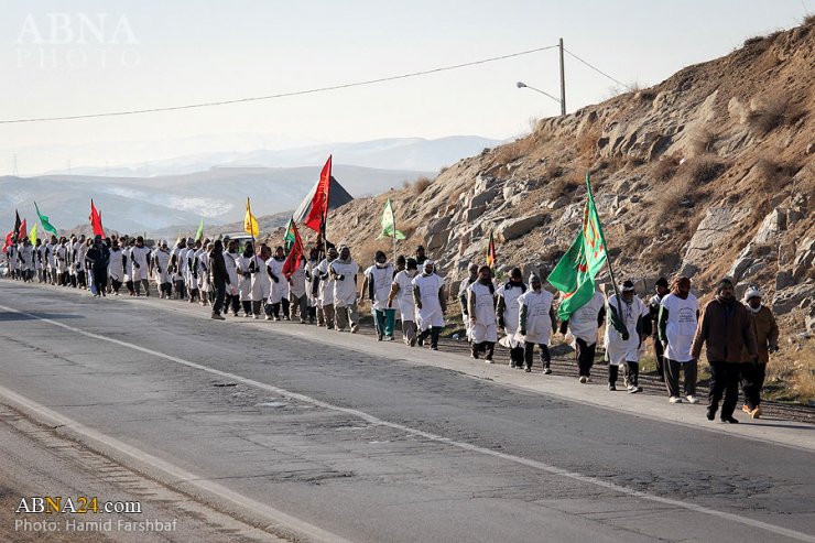 İmam Rzanın (ə) piyada zəvvarları (Foto)