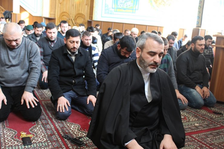 Hacı Rasim Məmmədovun imaməti ilə Cümə namazı qılındı (Foto-Video)
