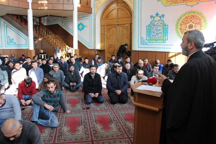 Hacı Rasim Məmmədovun imaməti ilə Cümə namazı qılındı (Foto-Video)