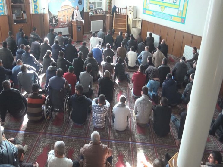 İmam-cümə, Hacı Rasim Məmmədov “Vaqiə” surəsini oxumağın fəziləti və bərəkətlərindən danışdı (Foto-Video)