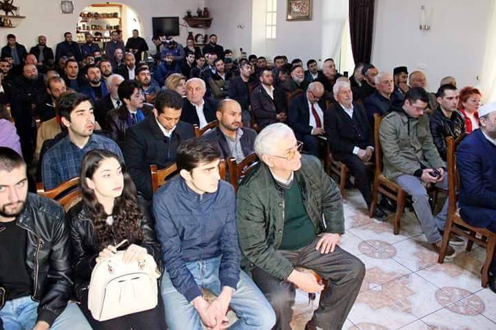 TBİLİSİDƏ XOCALI FACİƏSİ QURBANLARININ XATİRƏSİNƏ ANIM MƏRASİMİ...