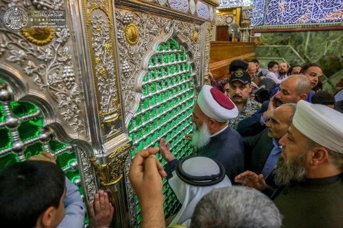 Böyük əhli-sünnə alimləri İmam Əlinin (ə) mütəhhər hərəmini ziyarət etdi (Foto)