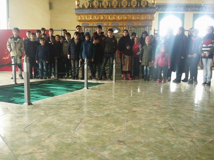 Əhli-Beyt (ə) cəmiyyətinin tələbələri Seyidlər ziyarətgahını ziyarət etdilər (Foto)