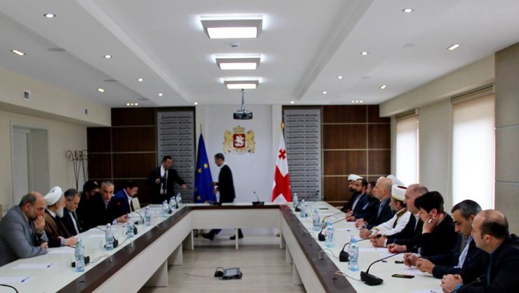 AYƏTULLAH KAZİM SİDDİQİNİN GÜRCÜSTAN SƏFƏRİ BAŞA ÇATIB (Foto)